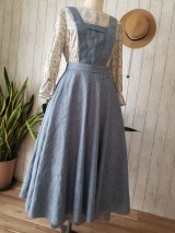 ★【早い者勝ち！】★スカートエプロン／フリーサイズ／レトロユニーク！リバーシブル仕様の胸当ビブ