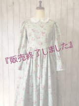 アボンリー・ドレス／長袖ロングカフス／オプション：レース襟あり・なし